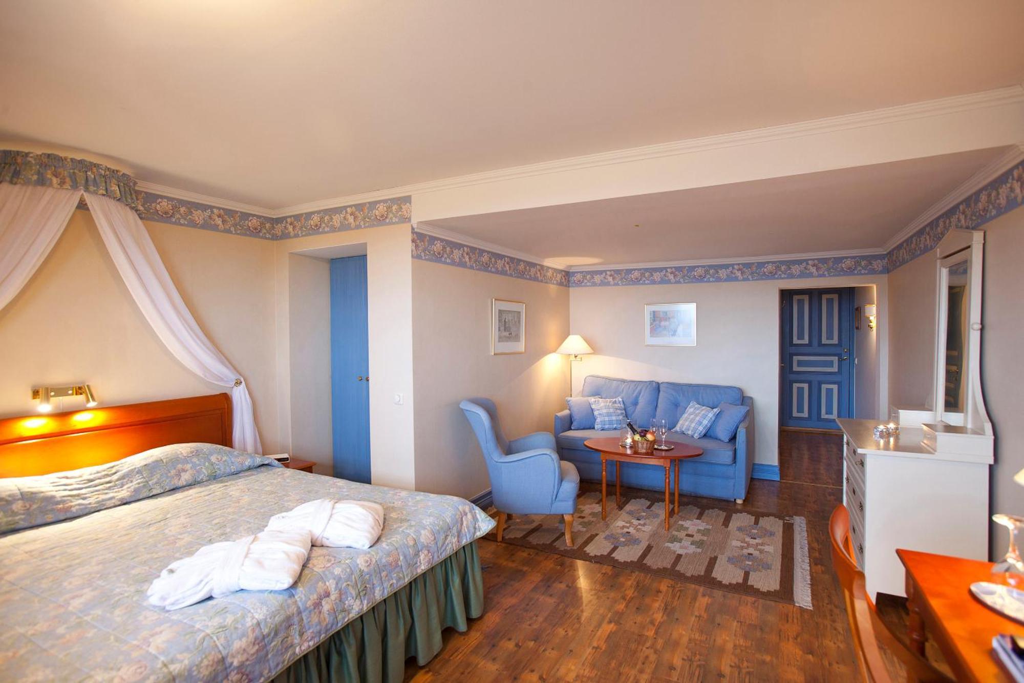 Taellbergsgardens Hotell Exterior photo