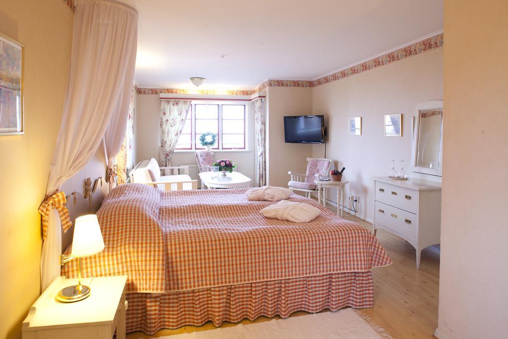Taellbergsgardens Hotell Room photo
